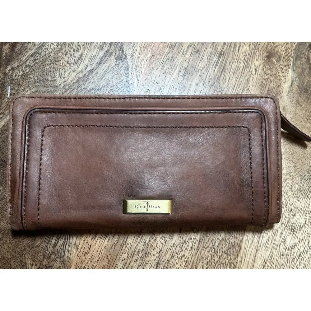 COLE HAAN Vintage Continental Brown Leather Wallet Stud Accent Multi Pocket